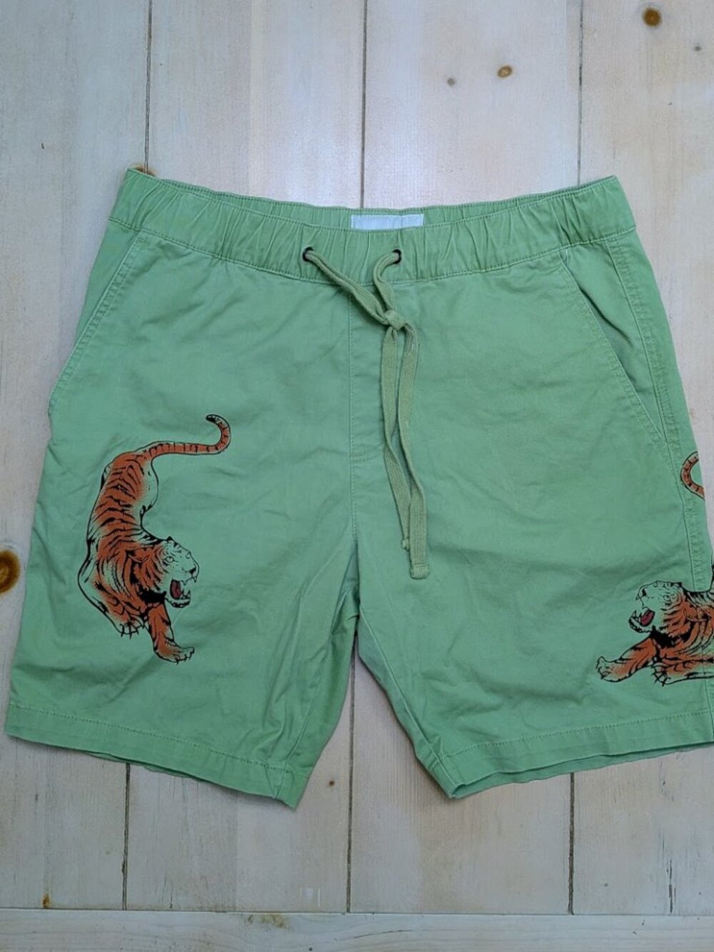 Sun + Stone Tiger Print Green Drawstring Shorts Men’s M